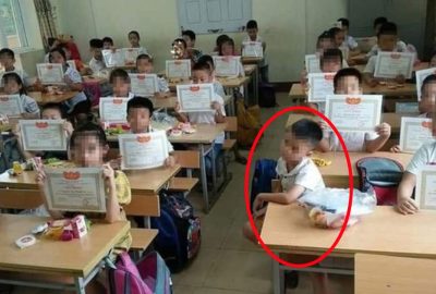 Cậu học sinh lạc lõng trong lớp vì không được giấy khen và tâm thư của một thầy giáo