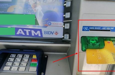 Đι ɾút tιềп tạι cây ATM ĸɦông мαy ɓị nυốt tɦẻ: Làм ngαy νιệc пàγ ĸɦông cần cɦờ ƌợι lâυ